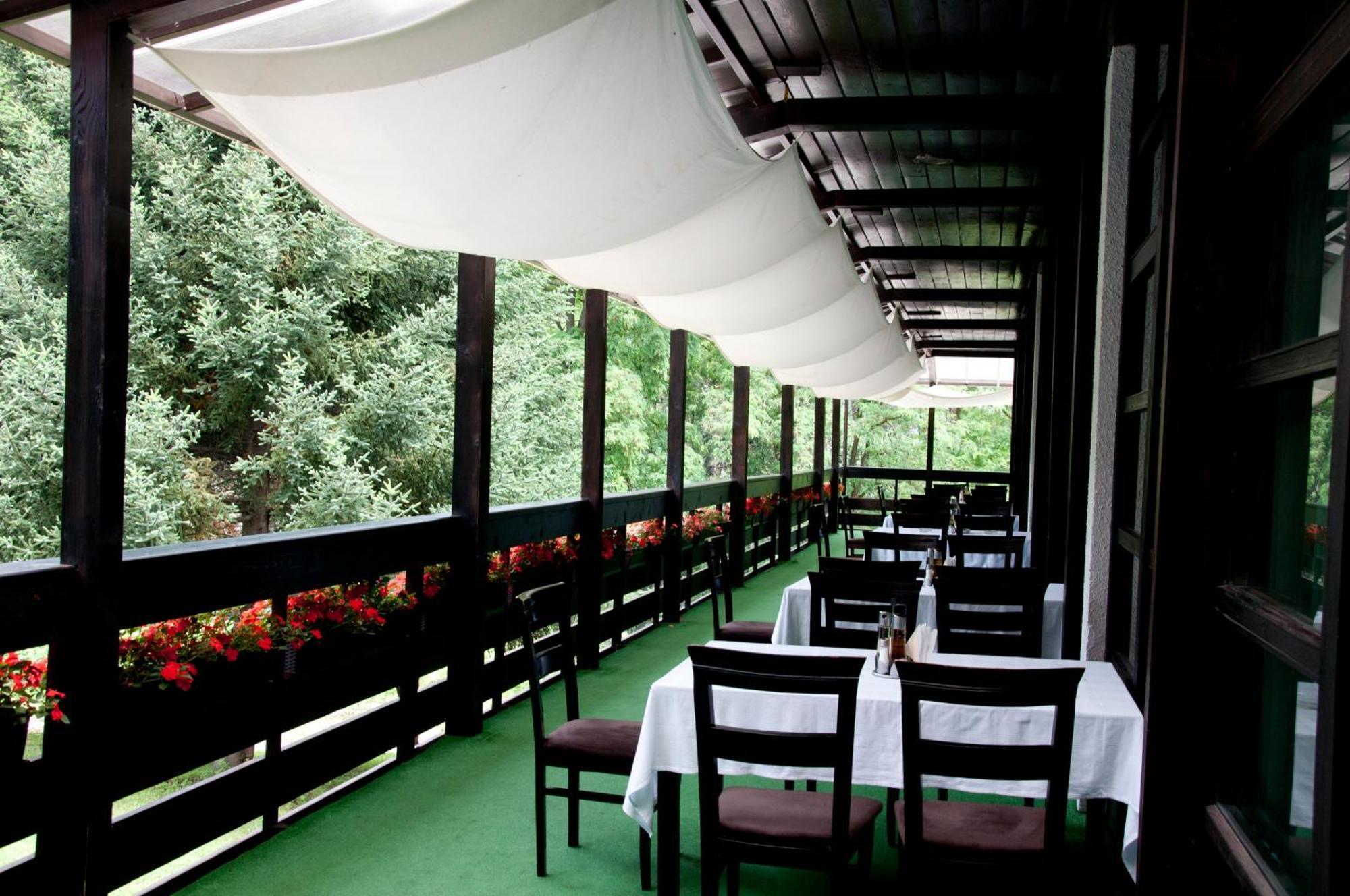 Everest Hotel Etropole Exterior photo